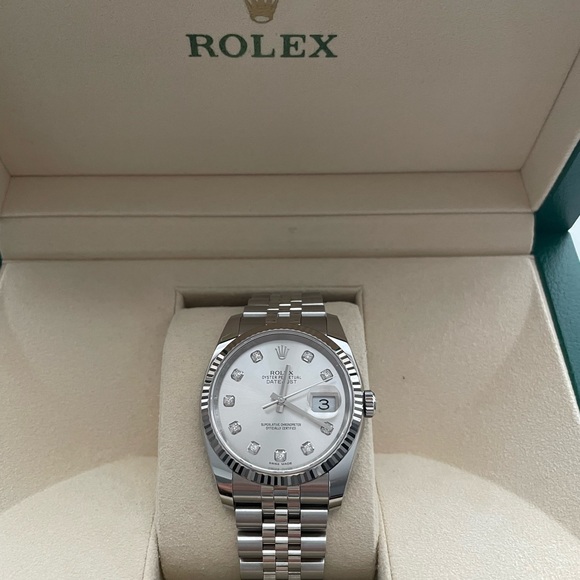 DATEJUST 36 Oyster, 36 mm, Oystersteel and white gold. 10 DIAMONDS. - Picture 1 of 17